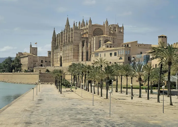 Palma de Mallorca Beach Resorts