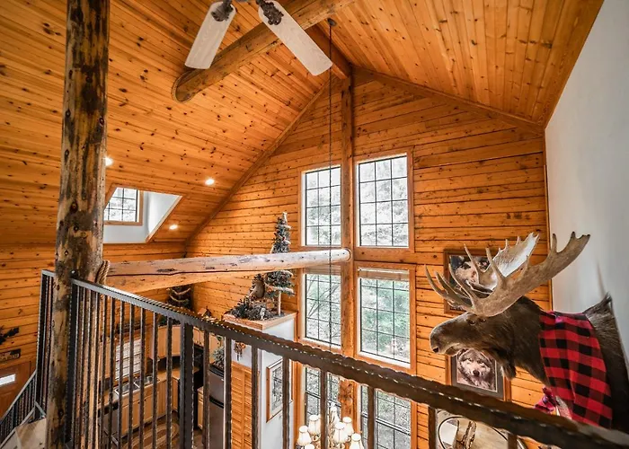Cabins At Grand Mountain