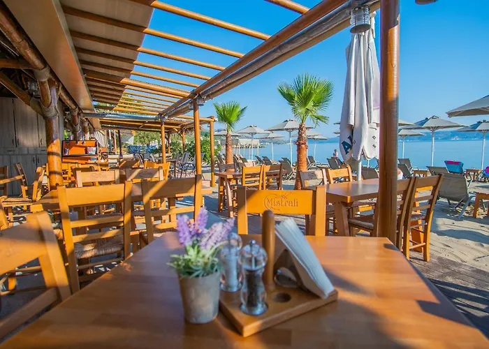 Mistrali Suites & Apartments