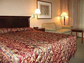 Guesthouse Inn & Suites Wichita