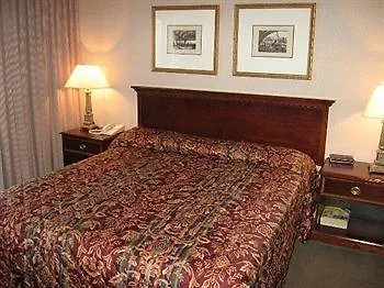 Guesthouse Inn & Suites Wichita