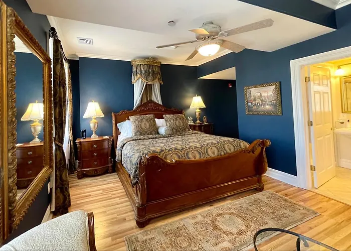 Atlantis Inn Hotel (Adults Only)