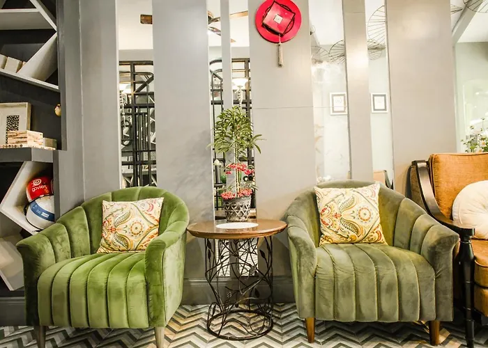 Hanoi Center Silk Hotel & Travel