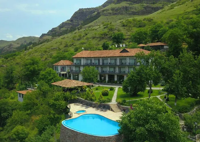 Vardzia Resort