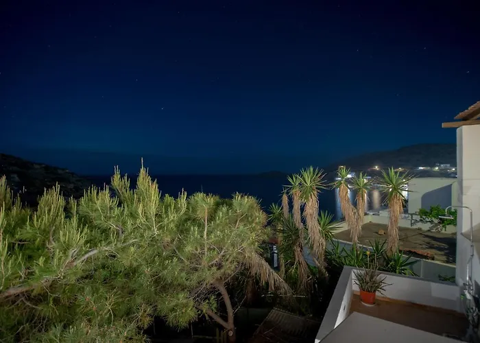 Lotos Beach Home