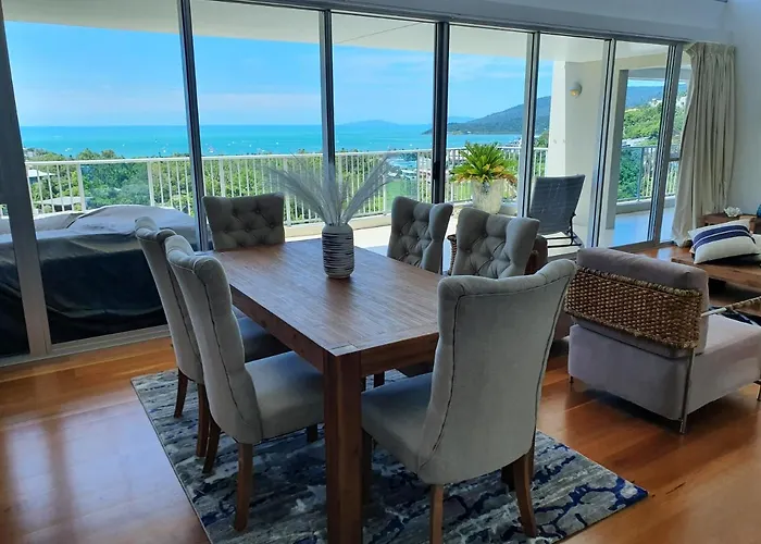Azure Sea Whitsunday Resort