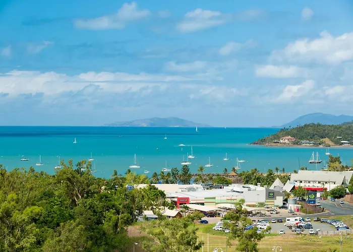 Azure Sea Whitsunday Resort
