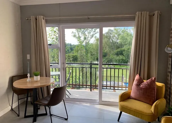 Pont De Val - La Riviere Apartments