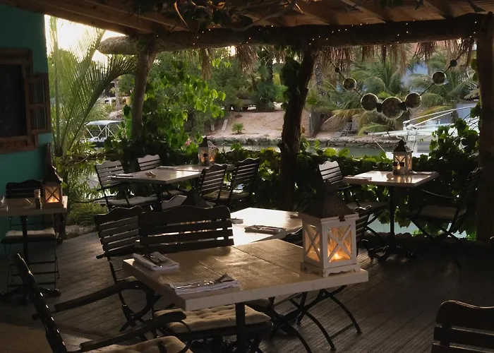 Ocean Breeze Boutique Hotel & Marina