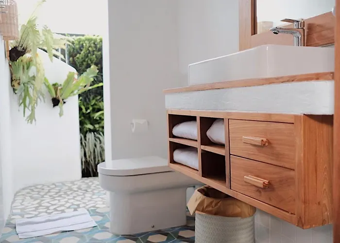 Canggu Village Accommodation