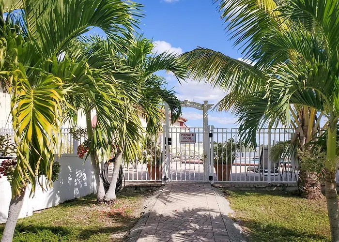 Everglades City Resorts