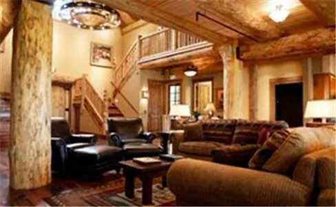 Lodge At Suttle Lake