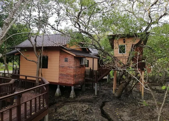 Api-Api Eco Chalet