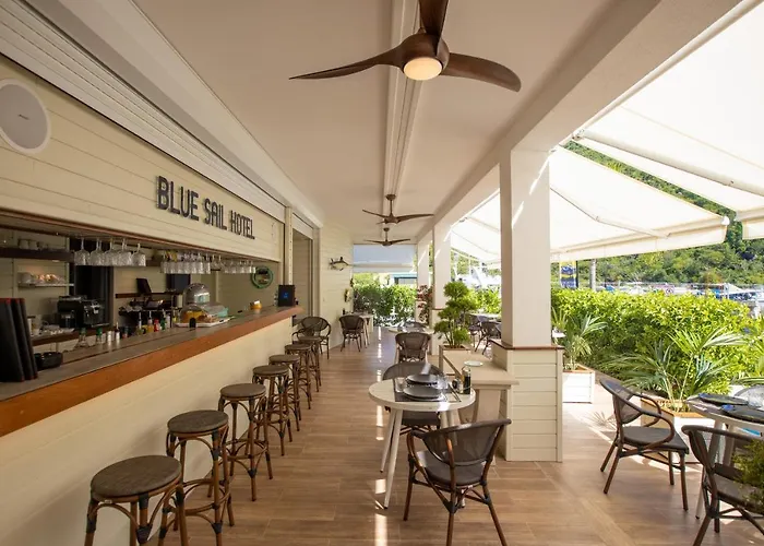 Blue Sail Hotel