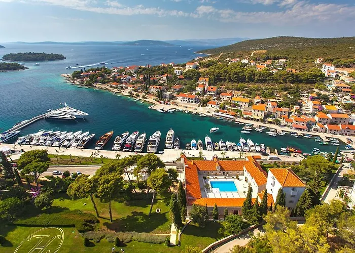 Maslinica Resorts