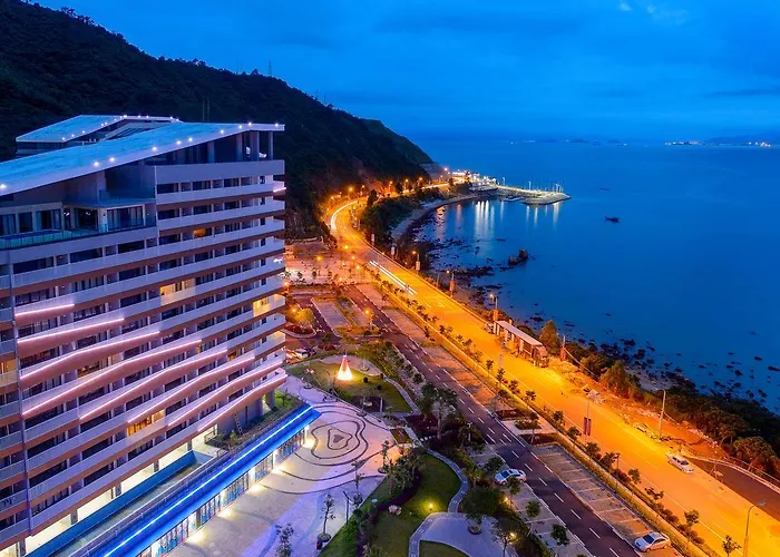 Island Skylight Resort