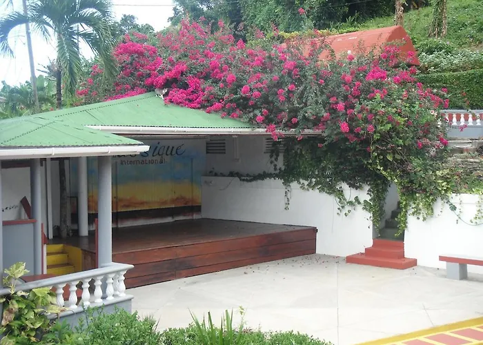 Classique International In Dominica