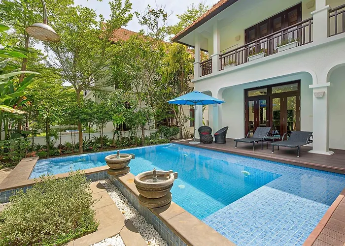 Da Nang Paradise Center My Khe Beach Resort & Spa