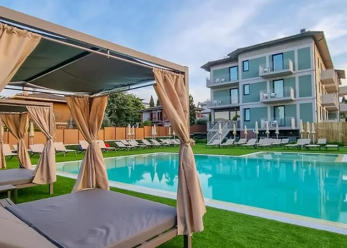 Peschiera del Garda Resorts