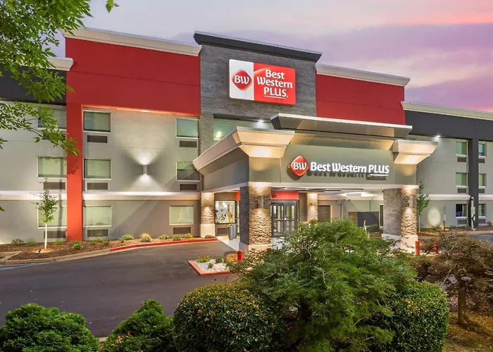 Best Western Plus Cleveland Inn & Suites