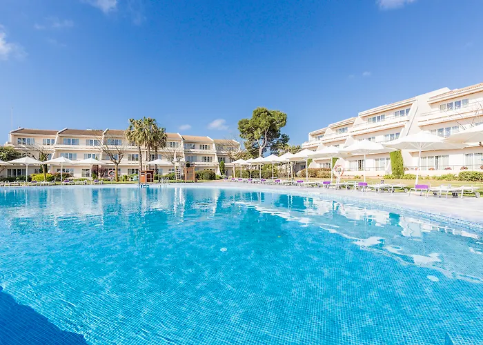 Ikos Porto Petro