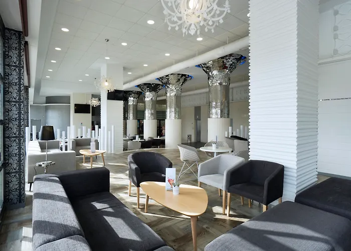 Hotel Puente Real