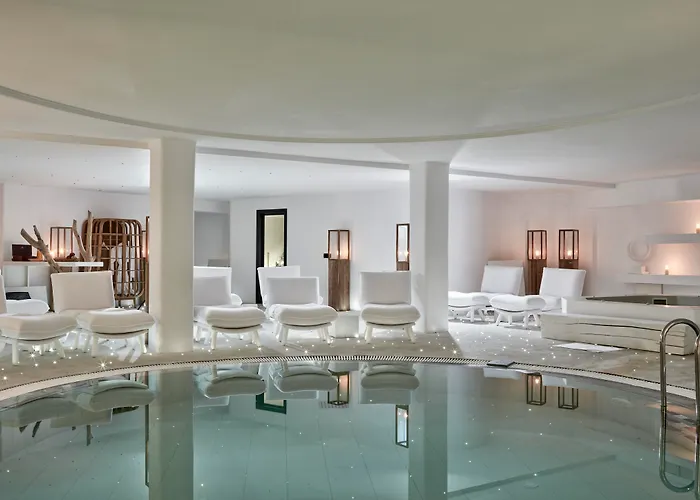 Royal Myconian - Leading Hotels Of The World