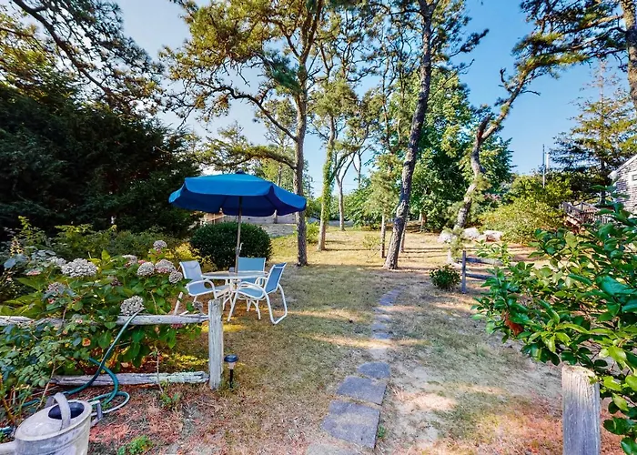 Beach Rose Guest Studio