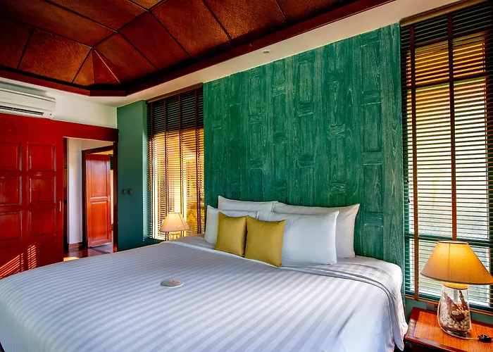 Saii Phi Phi Island Village - Complimentary Shared Speedboat Transfer For 5 Nights And Longer