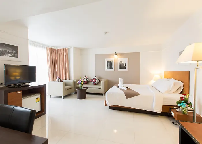 Flipper House Hotel - Sha Extra Plus