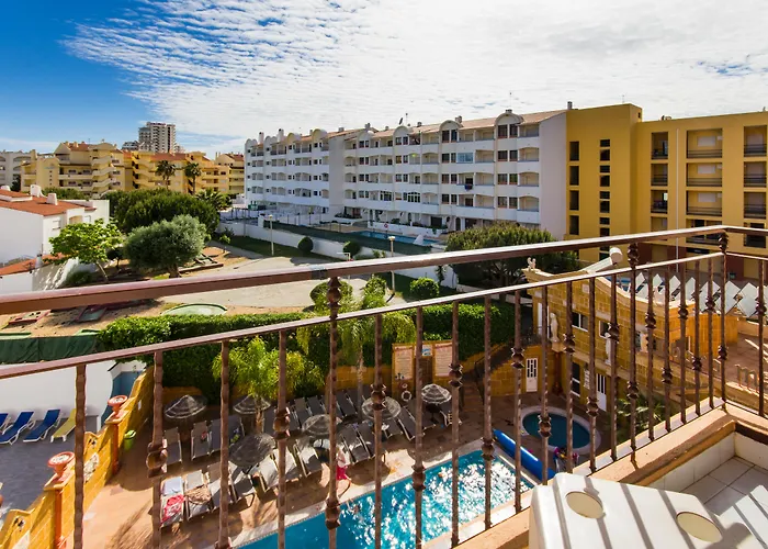 Choromar Apartments
