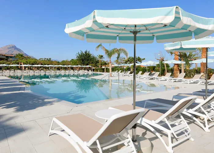 Campofelice Di Roccella Resorts