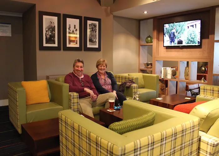 Holiday Inn Express Edinburgh Airport By Ihg