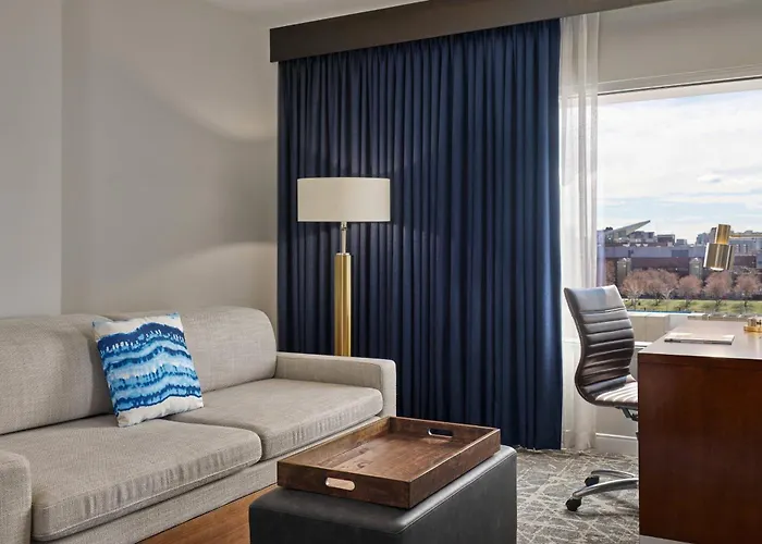 Springhill Suites By Marriott Denver Downtown