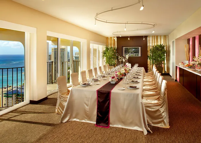 Hilton Waikiki Beach Resort & Spa
