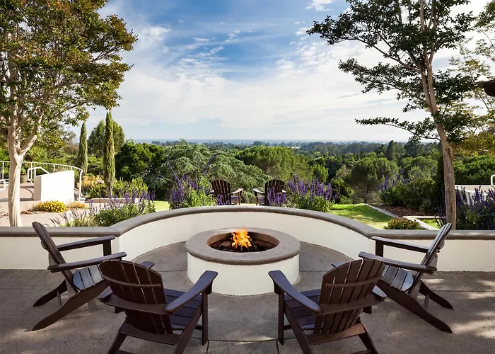 Chaminade Resort & Spa