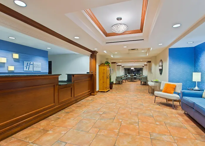 Holiday Inn Express & Suites Clearwater North/Dunedin