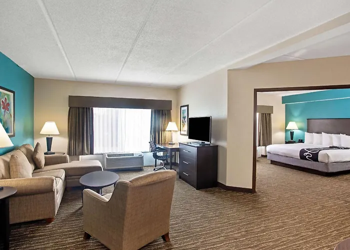 Comfort Inn & Suites Sarasota I75