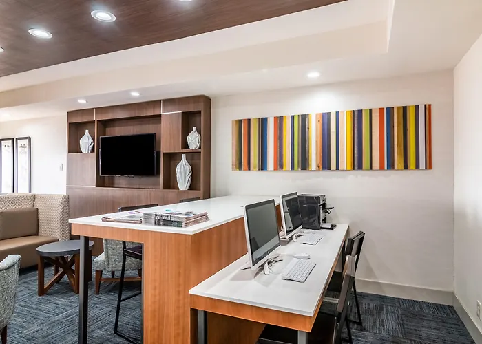 Holiday Inn Express & Suites Camarillo By Ihg
