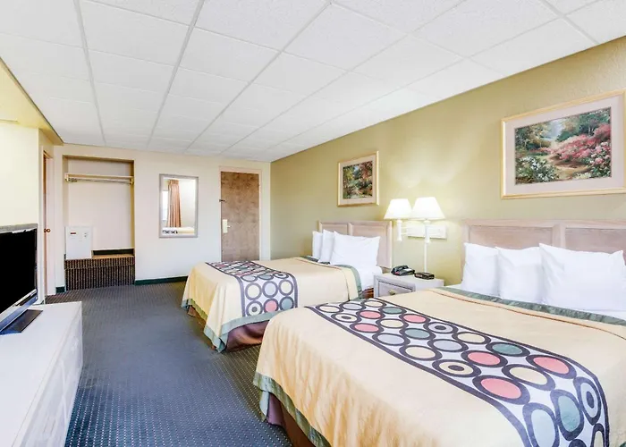 Super 8 By Wyndham Port Clinton
