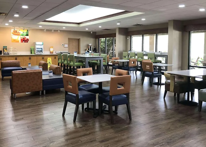 Quality Inn & Suites Boone - University Area