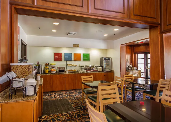 Comfort Inn & Suites San Francisco Airport North