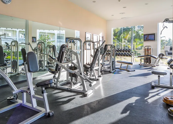 Grand Palladium Lady Hamilton Resort & Spa