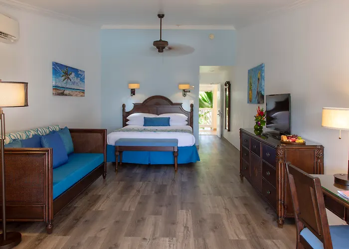 St. James'S Club Resort