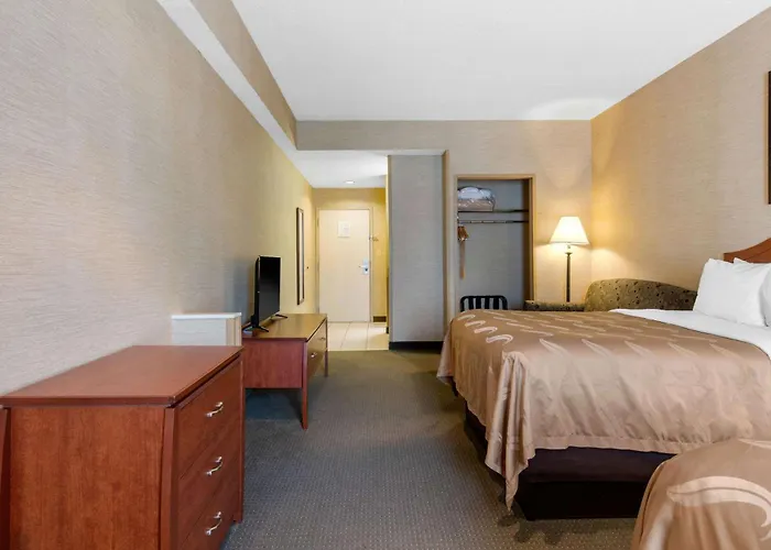 Quality Inn & Suites Benton - Draffenville