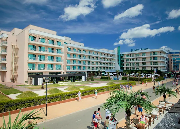 Dit Evrika Beach Club Hotel