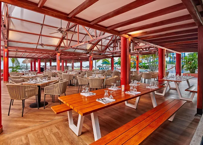 Grand Decameron Panama, A Trademark All Inclusive Resort