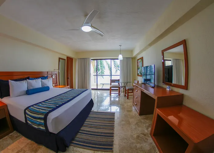 Plaza Pelicanos Grand Beach Resort All Inclusive