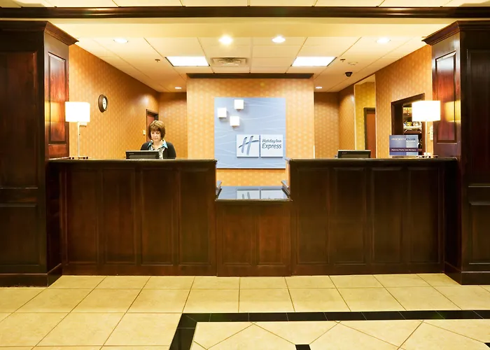 Holiday Inn Express & Suites Denison North-Lake Texoma