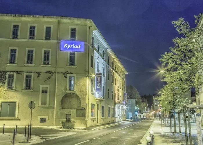 Hotel Kyriad Orange Centre Ville